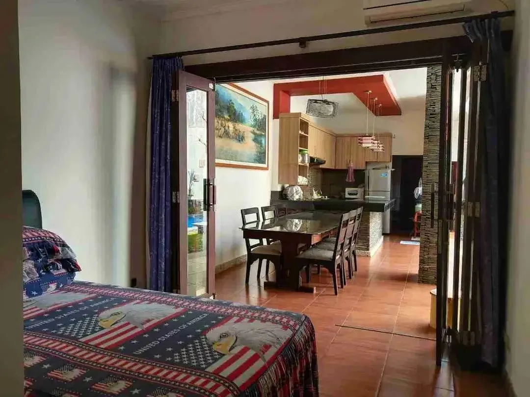 Dijual Rumah 2lt Semi Furnish Perumahan Budha Cemeng Ukir Pemecutan Kelod Denpasar - Image 4 of 6