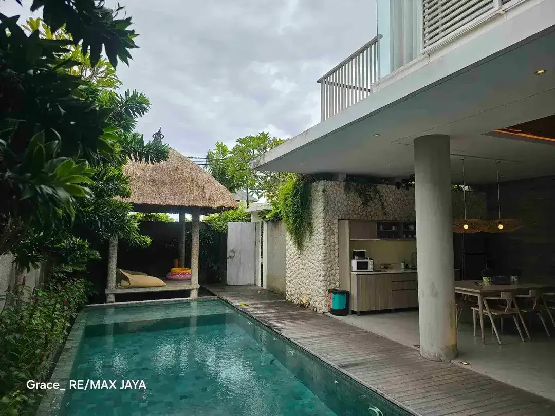 Two Bedroom Modern Tropical Villa at Seminyak Kuta, walking distance to Beach - Image 2 of 7