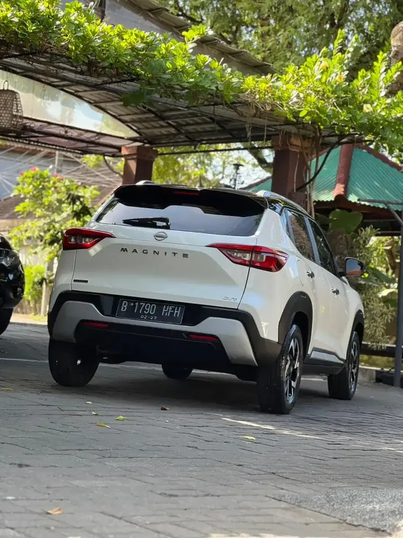 Nissan Magnite Premium 1.0 Turbo CVT - Image 9 of 10