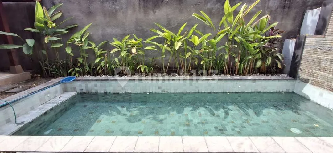 Disewakan Villa 3 Bedroom di Pusat Petitenget Bali - Image 2 of 4