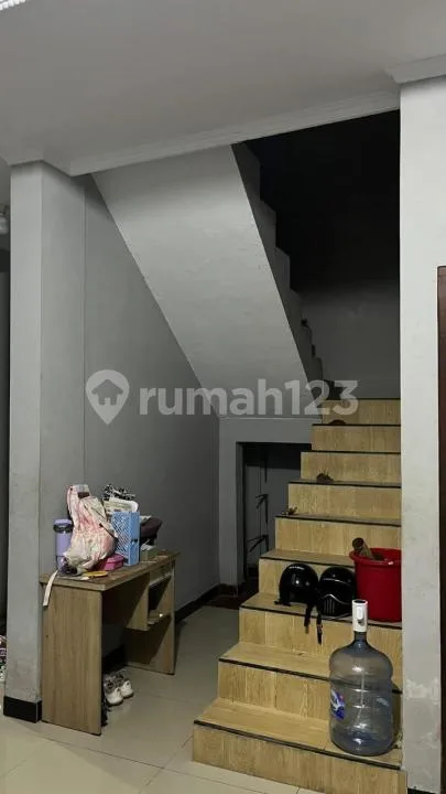 Rumah 2 Lantai Area Siulan, Denpasar Timur - Image 2 of 3