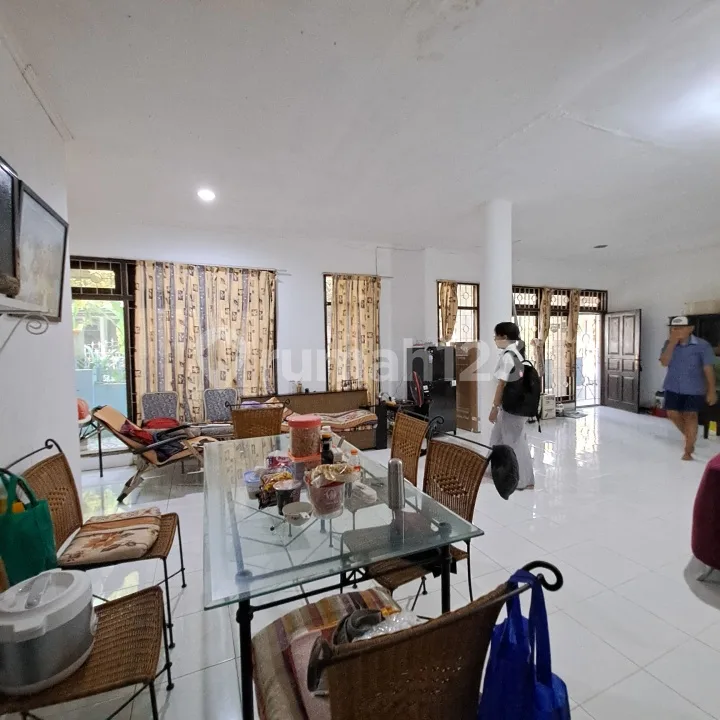 Rumah Taman Griya 2lantai 2,5are Lokasi Strategis - Image 4 of 4