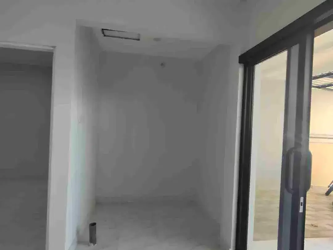 RUMAH 2 LANTAI LOKASI STRATEGIS KEROBOKAN, KUTA UTARA - Badung. - Image 7 of 10
