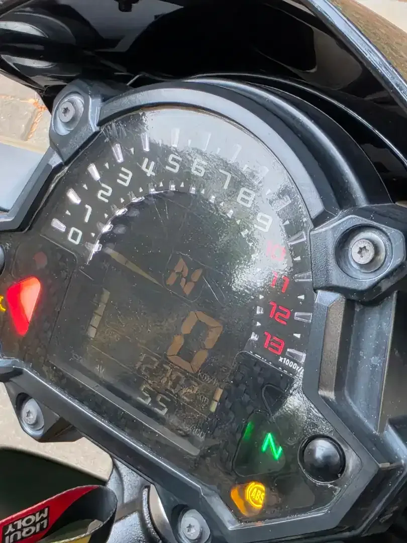 Moge Naked Kawasaki Z650 th 2017 Like New Siap Gas Turing Not ER6N - Image 9 of 10