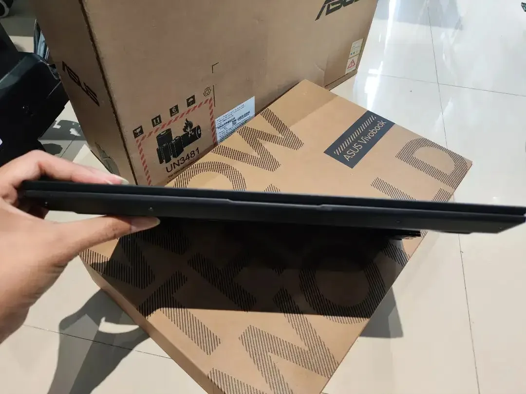 Laptop Asus Vivobook 14x Pro 16GB 2TB Storage - Image 7 of 10