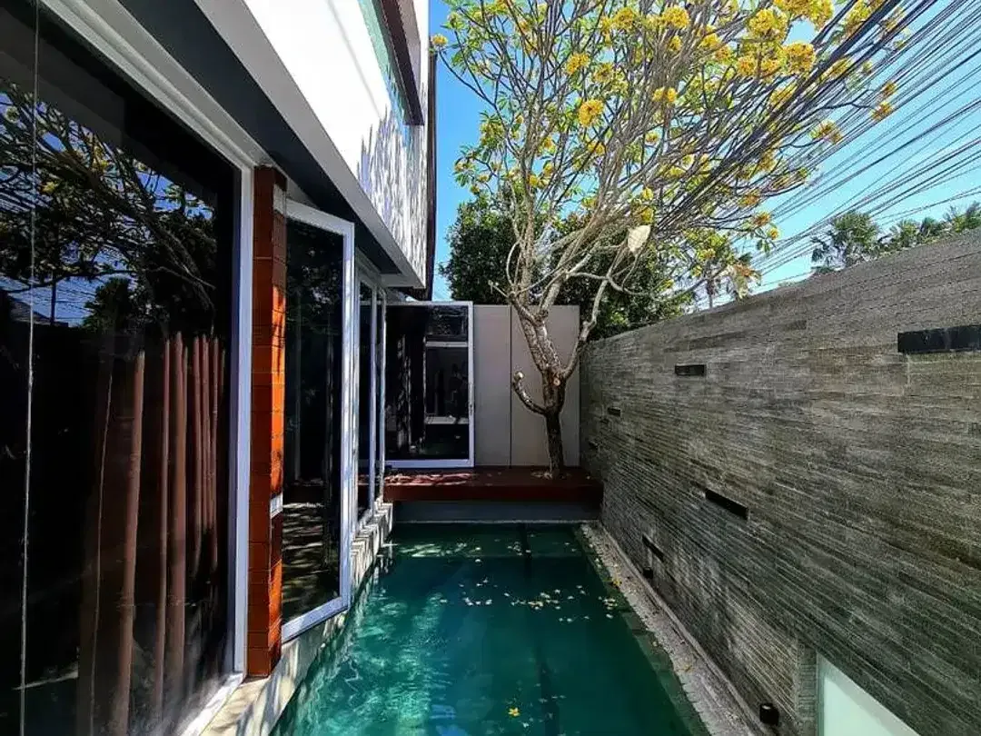 Villa Cantik 4 Kamar Tidur Disewakan, di Umalas, Kuta Utara Area - Image 1 of 10
