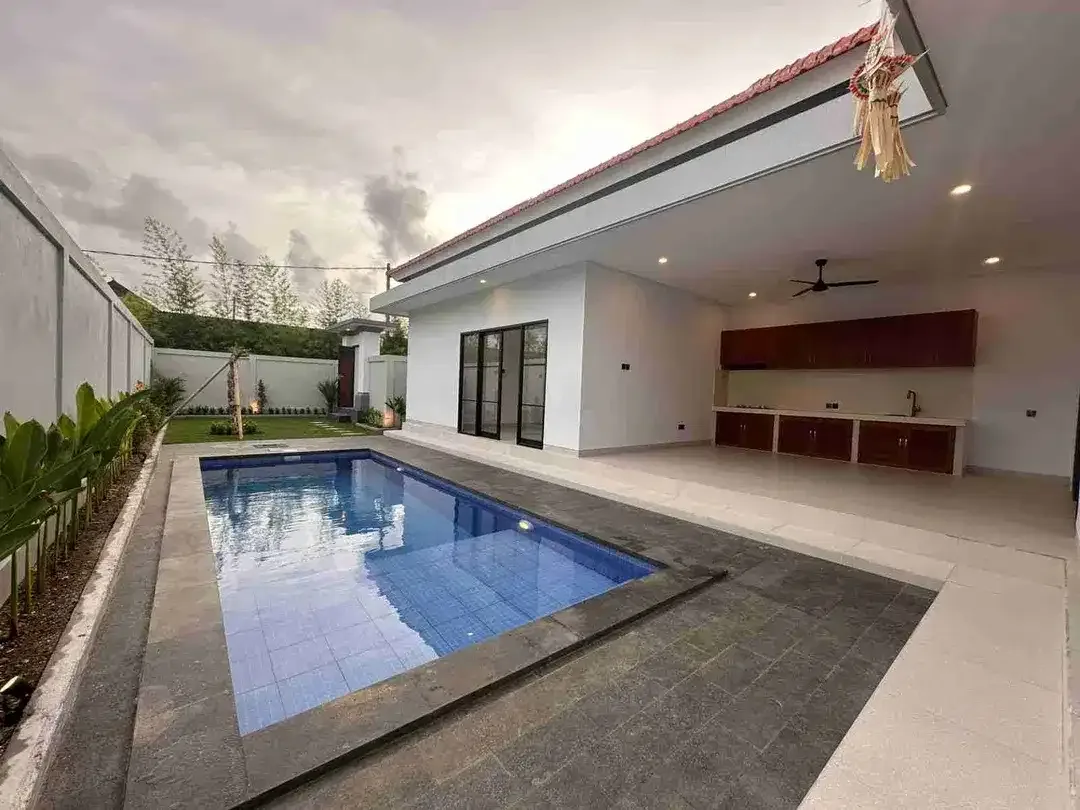 Brand New Villa 3 Bedroom Umalas Unfurnish with Garden - Image 3 of 10