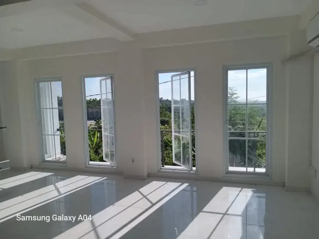 FULLY FURNISHED HOUSE WITH OCEAN VIEW KAMPIAL NUSA DUA - Image 4 of 10