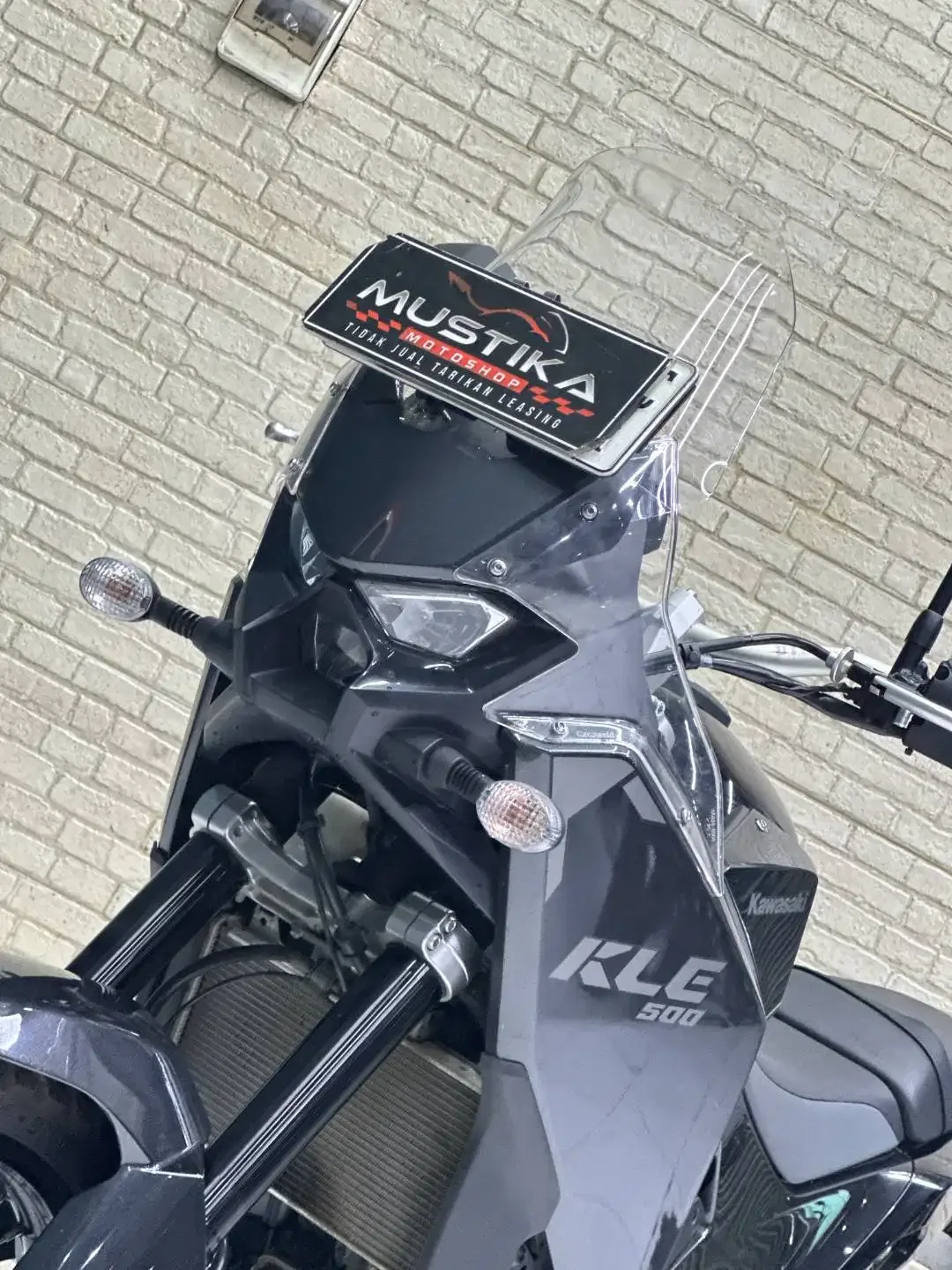 KLE 500 Super Like New - Image 2 of 10