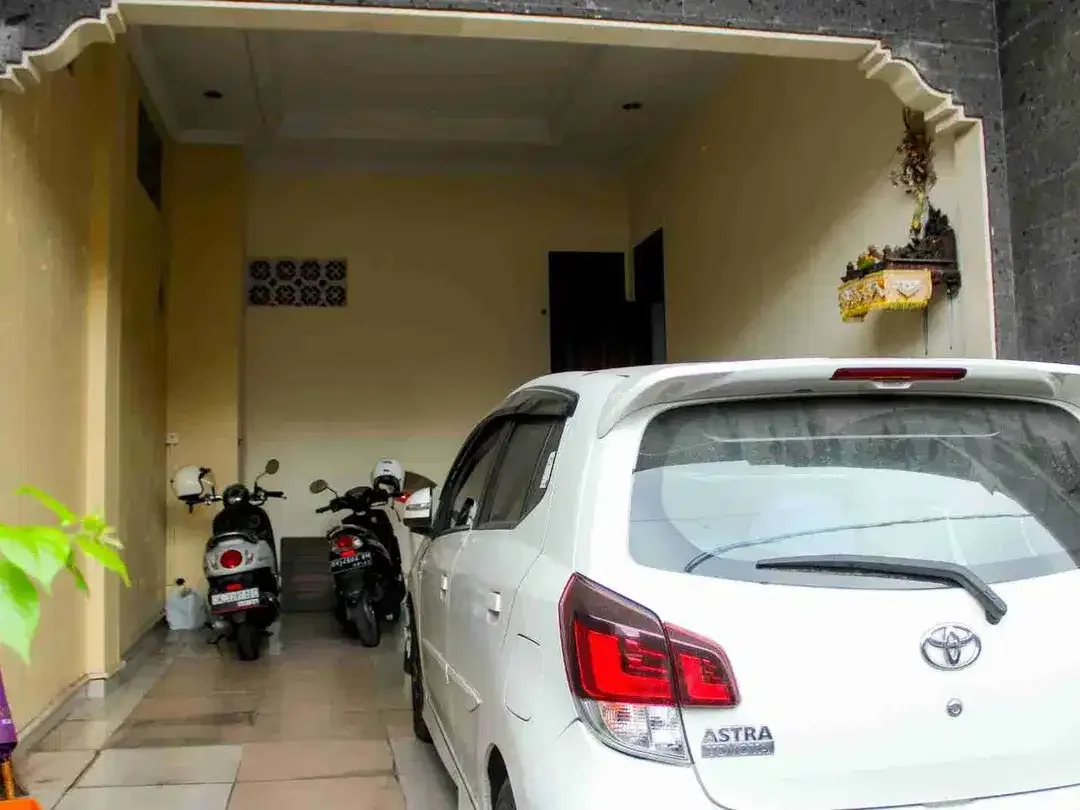 Dijual rumah second lantai 2 lokasi Ayani Utara tunggal ametung Denpasar Utara - Image 3 of 10