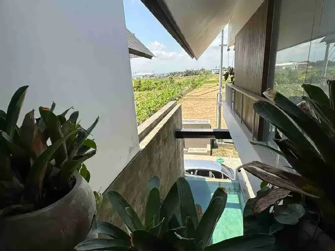 Dijual Brand New Villa Bergaya Modern Kontemporer View hamparan Sawah Dalam Cluster di Canggu - Image 10 of 10