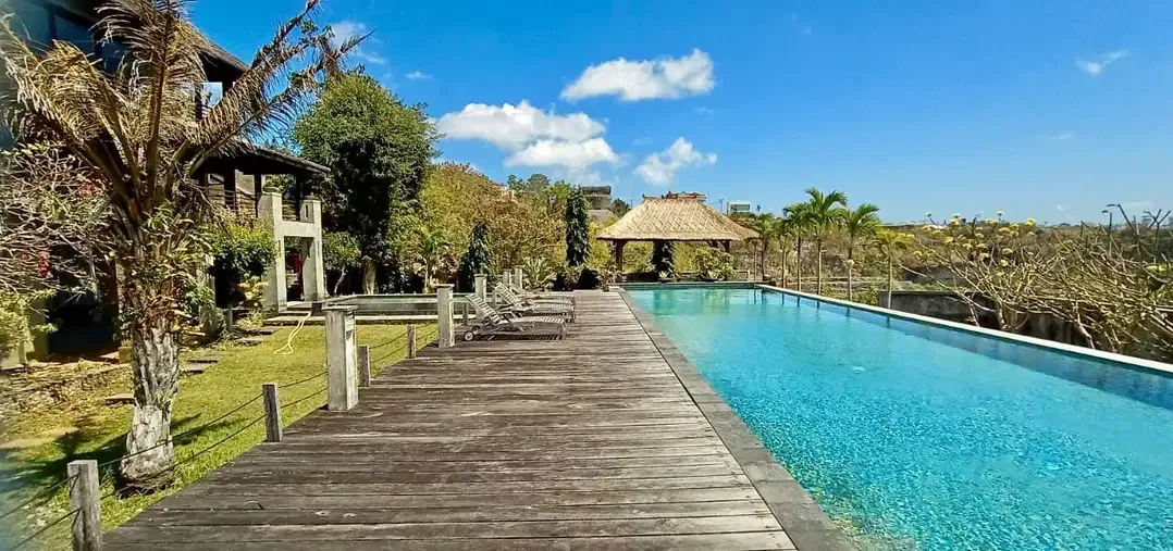 VILLA FOR SALE WITH JIMBARAN BAY & AIRPORT VIEW - Image 8 of 9