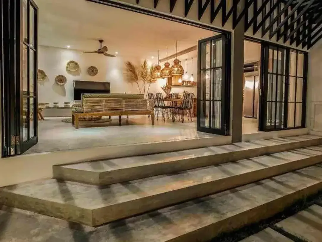 FOR SALE – VILLA MODERN CANGGU
Lokasi strategis, lingkungan tenang, siap huni - Image 3 of 10