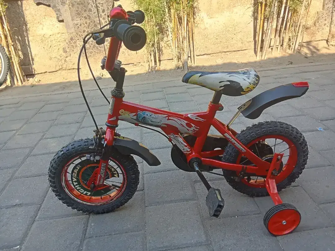 Sepeda anak WIMCYCLE lightning McQueen R 12 - Image 2 of 4