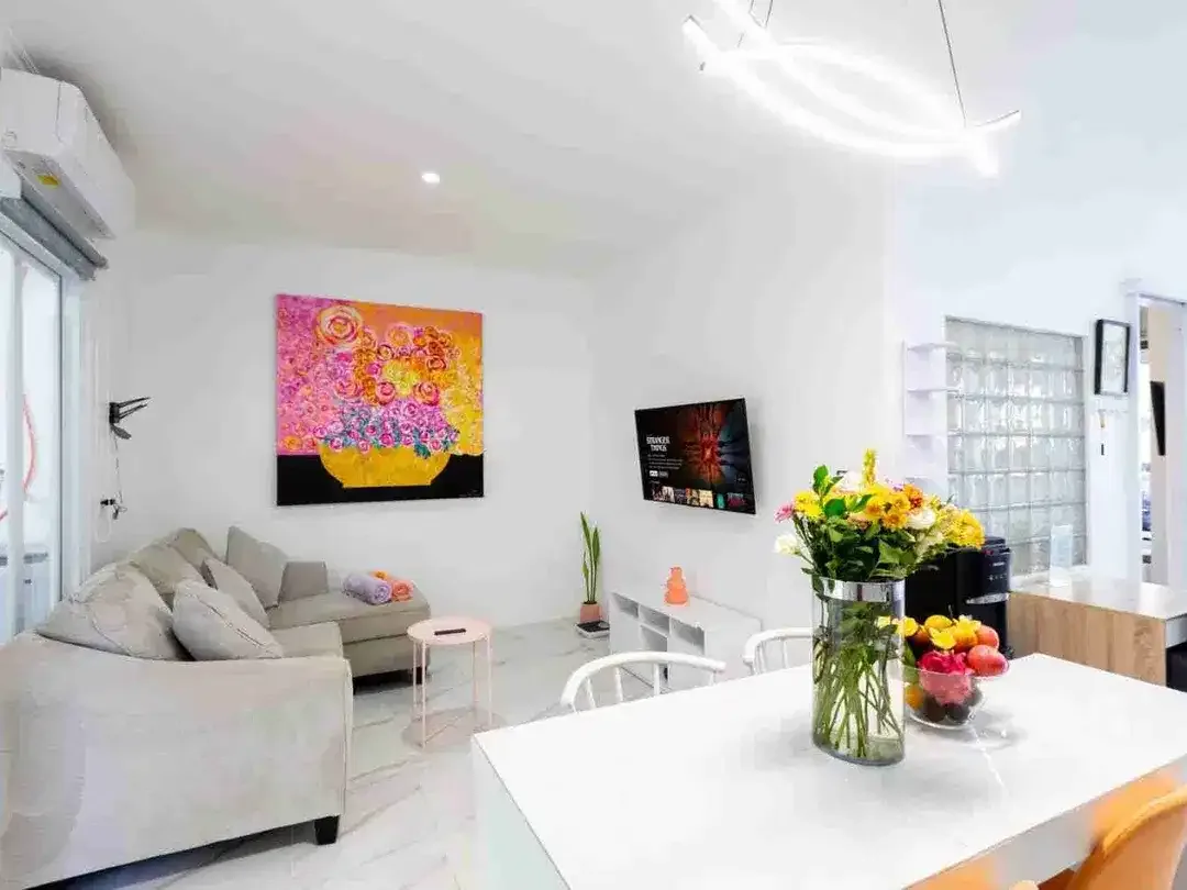 Jual Villa 2lt Modern Minumalis Furnished SHM & Zona Kuning area Investasi Strategis. Jl Pura Matsuka Ungasan. wr - Image 1 of 10
