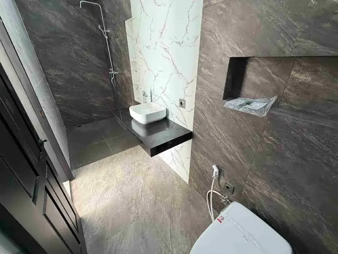 jual rumah Baru 3 lantai di Tukad Pakerisan Denpasar - Image 6 of 8