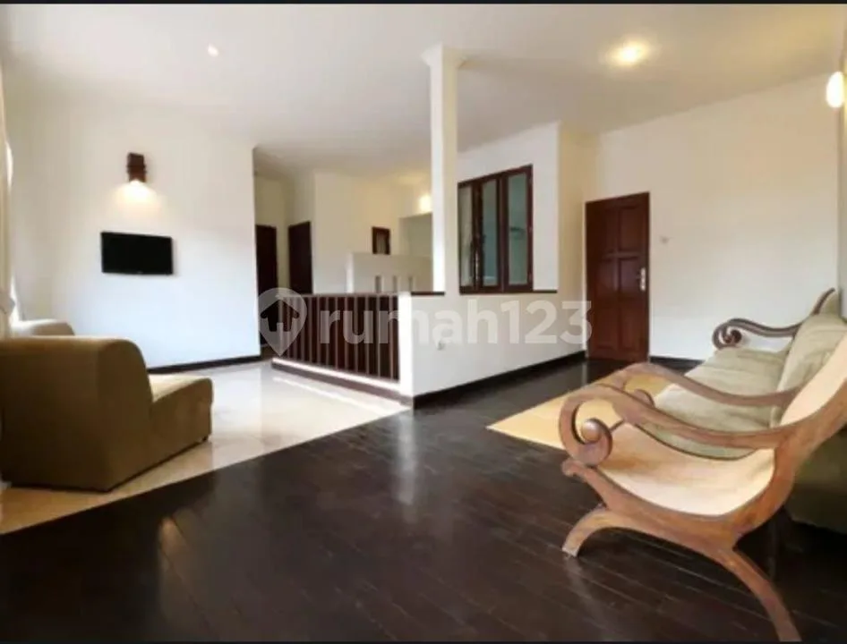 Dijual Rumah Siap Huni Di Kawasan Elit Mertanadi - Image 4 of 4