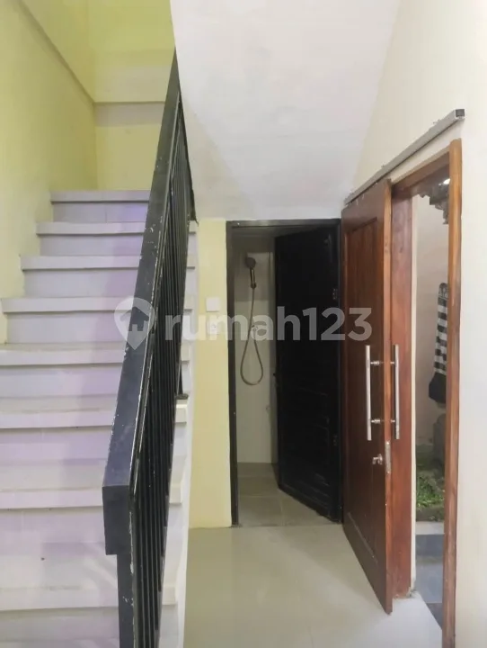 Rumah Semi Furnish Daerah Kesiman Dekat Joging Track Jarak Ideal ke Dyatmika Sanur Renon dan Pusat Kota Wr Supratman dan Gatot Subroto Timur - Image 2 of 4