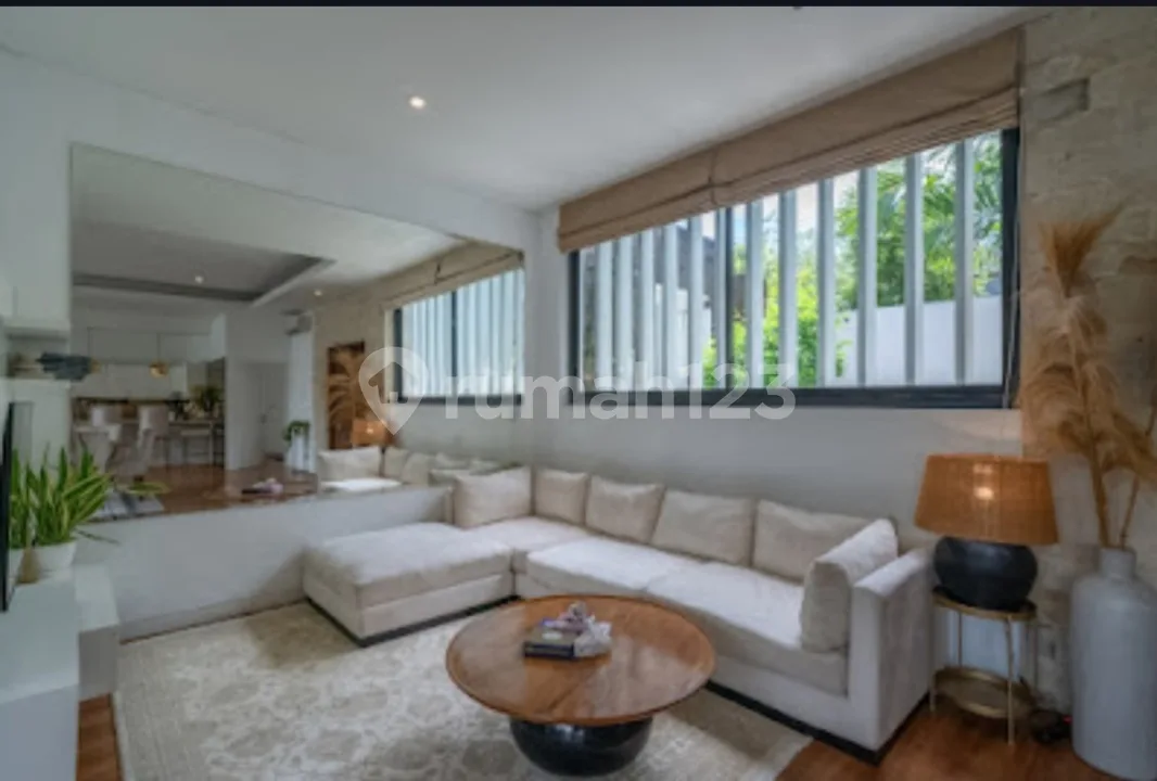 Charming 3Br Villa In The Heart Of Berawa - Image 4 of 4