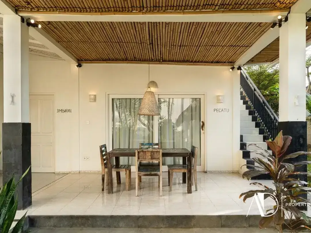 LEASEHOLD | 3-BEDROOM TROPICAL VILLA IN BATU BOLONG, CANGGU - Image 3 of 10