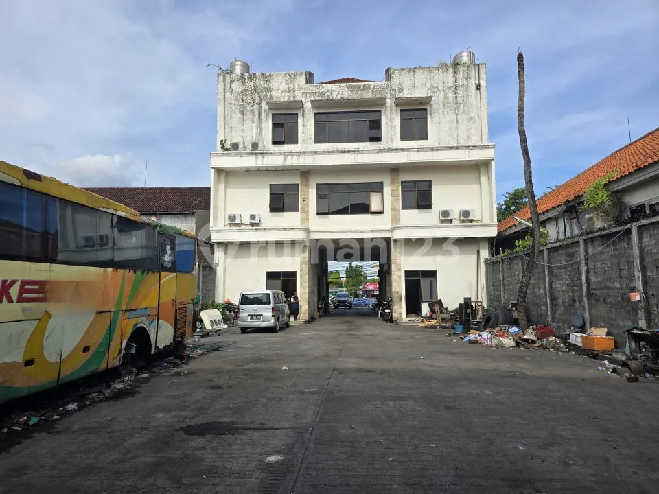 Gedung Kantor Strategis Raya Kuta Bali - Image 2 of 4