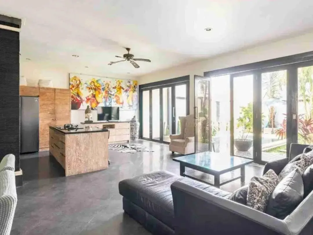 DIJUAL VILLA TROPIS, NELAYAN, CANGGU,KUTA UTARA - Image 3 of 10