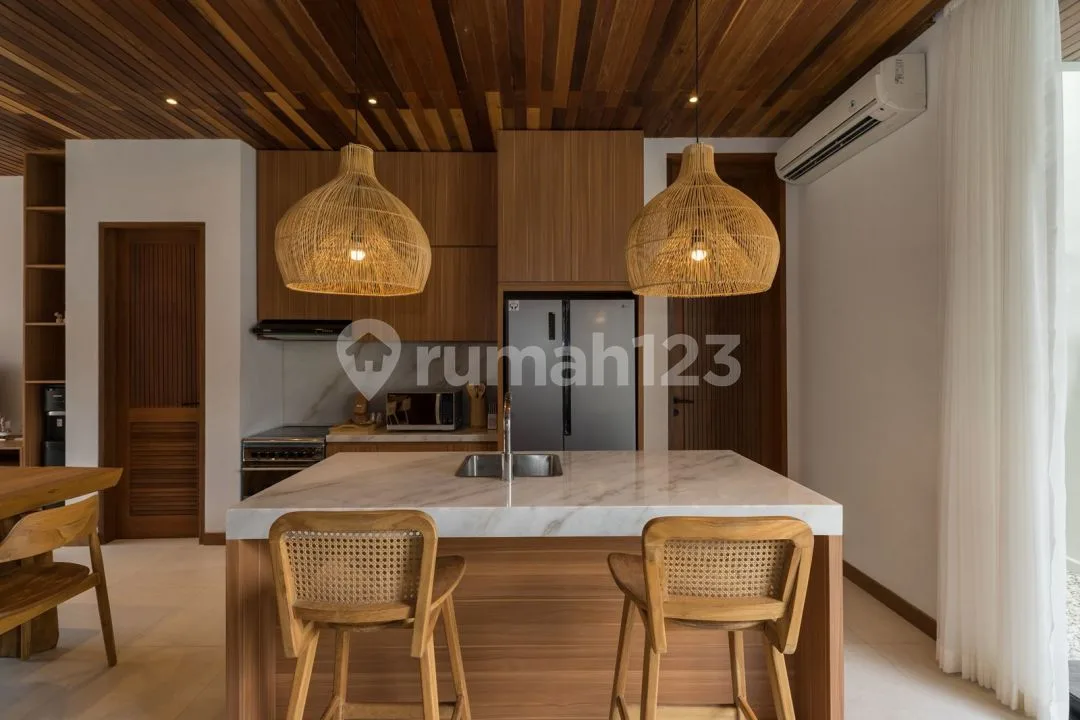 Villa Mewah Disewakan Bulanan 3 KT Dekat Pantai Pererenan Bali - Image 4 of 4