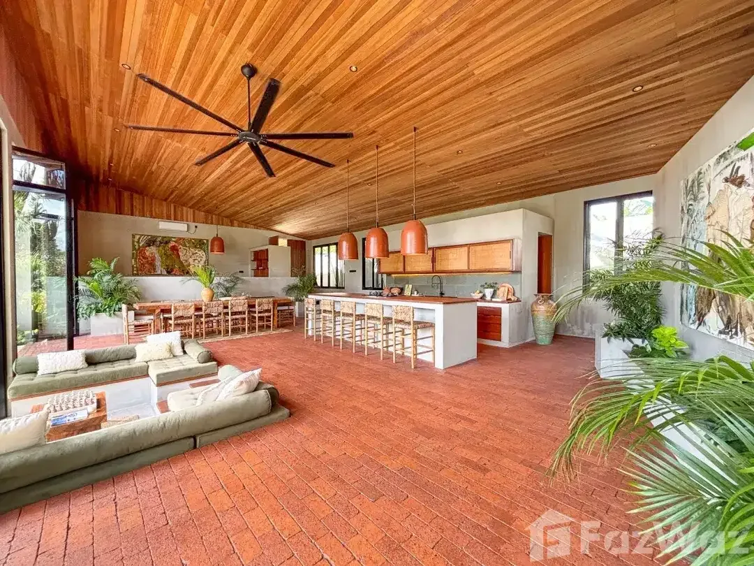4 Bedroom Villa for sale in Kediri, Bali - Image 2 of 10