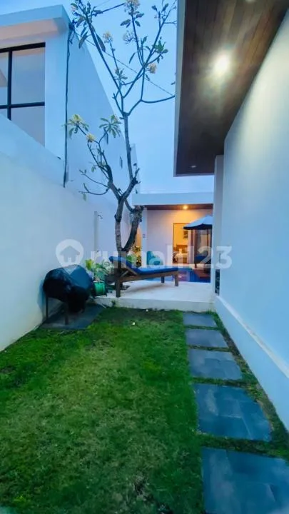 Villa 3Br Full Furnished Zona Kuning Berawa Canggu Badung Bali - Image 2 of 4