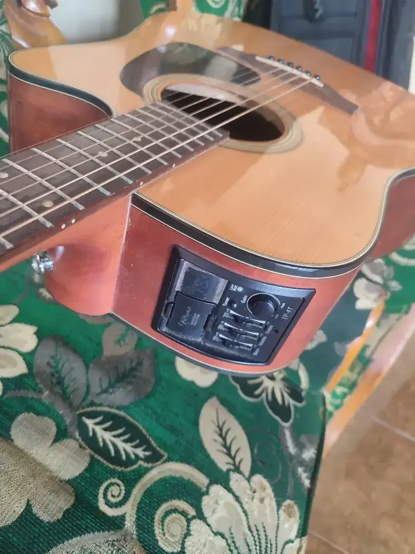 JUAL GITAR TAKAMINE AKUSTIK ELECTRIC - Image 1 of 2