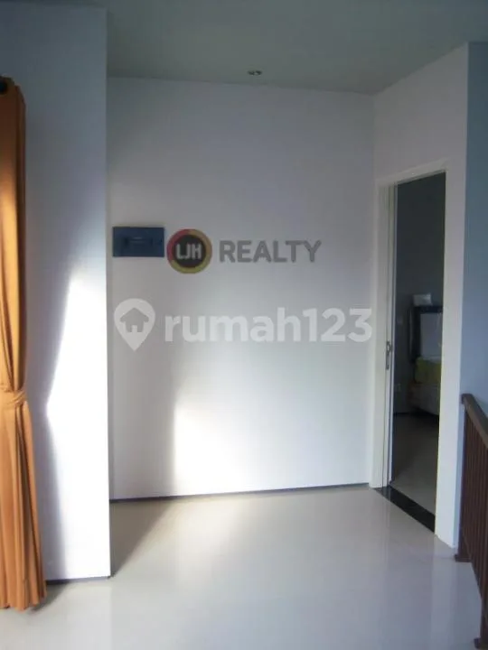 Rumah 3 Kamar Tidur Dekat Jalan Sunset Road, Kuta, Badung - Image 4 of 4