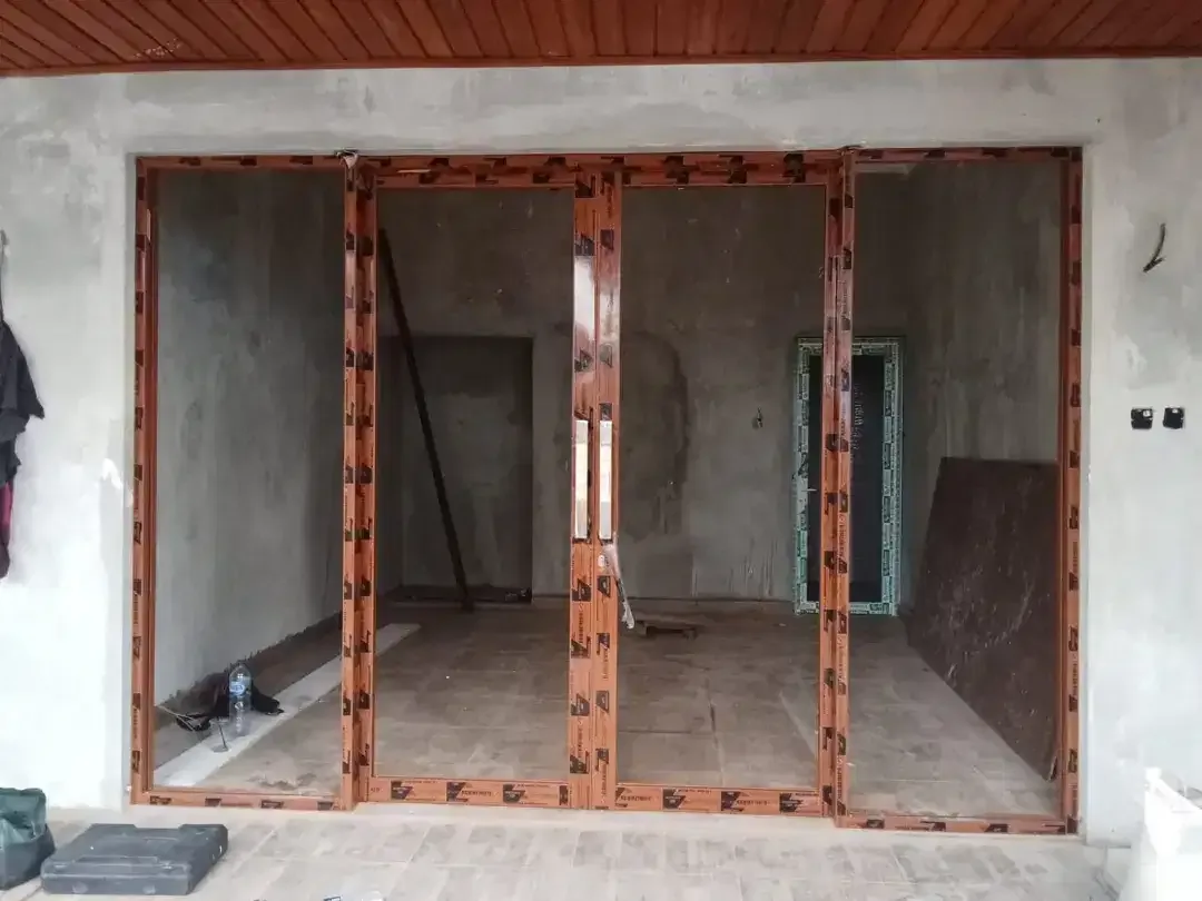 Pintu dan jendela aluminium - Image 1 of 4