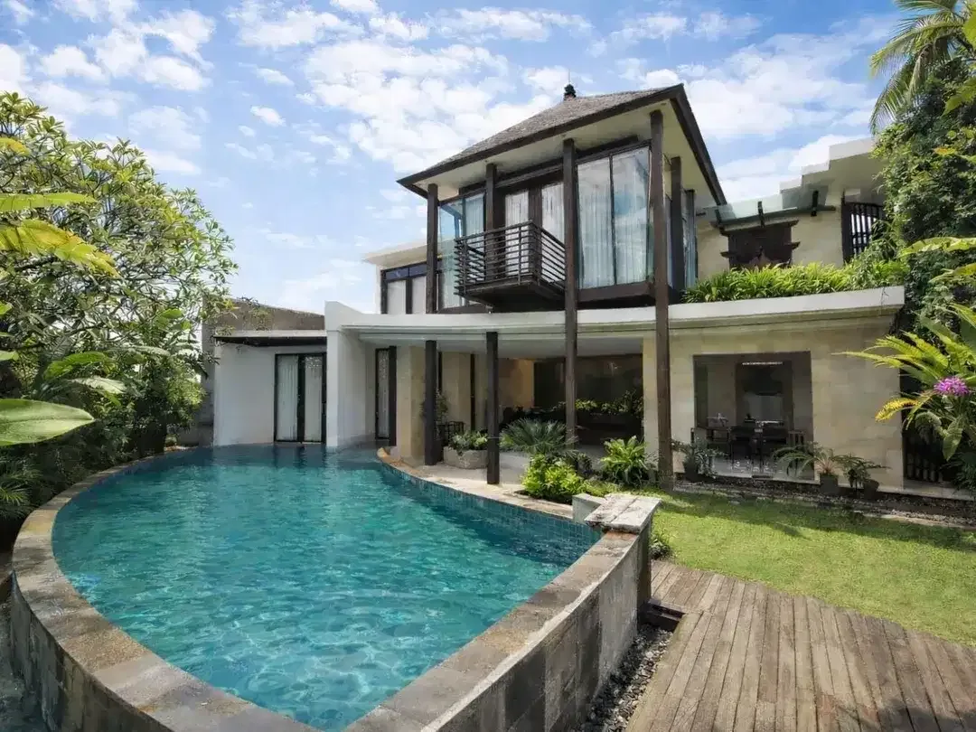 Villa Made - Image 9 of 9