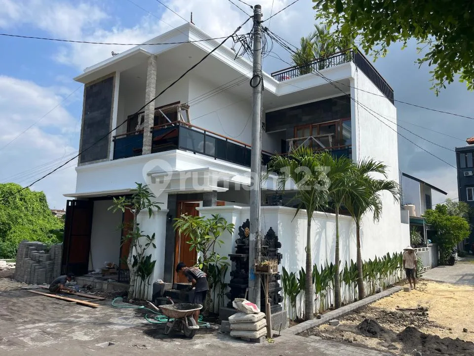 Villa Baru di Area Padonan Cocok Utk Keluarga - Image 1 of 4
