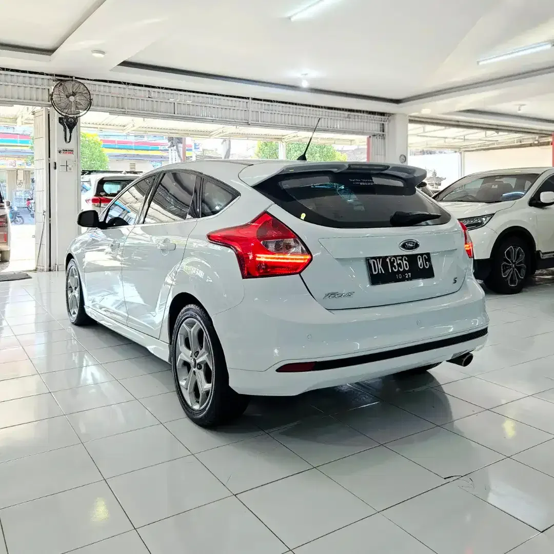 [2014] DP24jt! Ford Focus S HB Sunroof 2.0 matic 2014 pmk LowKM b 2015 - Image 4 of 10