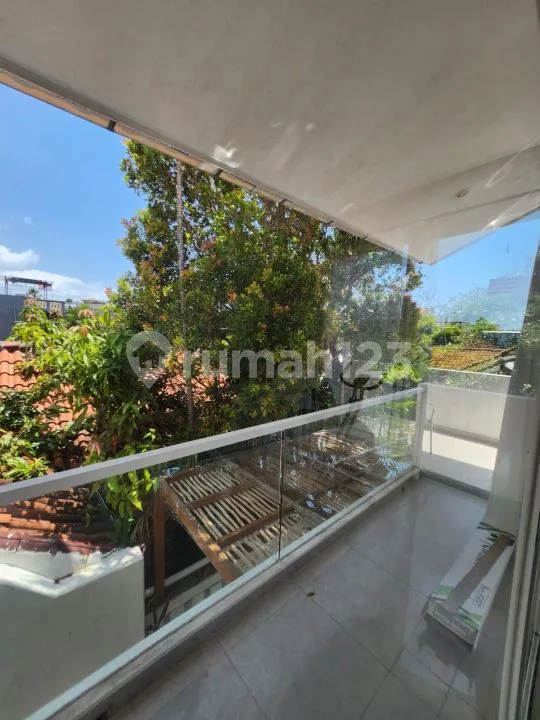 For Rent Yearly Villa 3br Strategic Area Petitenget Seminyak Bali - Image 4 of 4