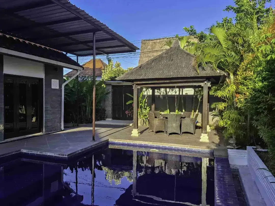 dijual villa lantai 2 jimbaran - Image 2 of 10
