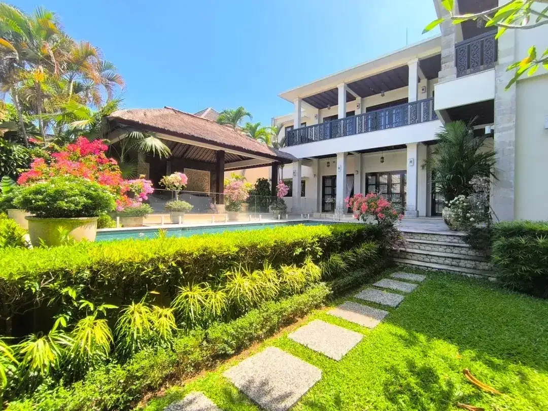 Villa Kencana Jimbaran Bali - Image 1 of 10