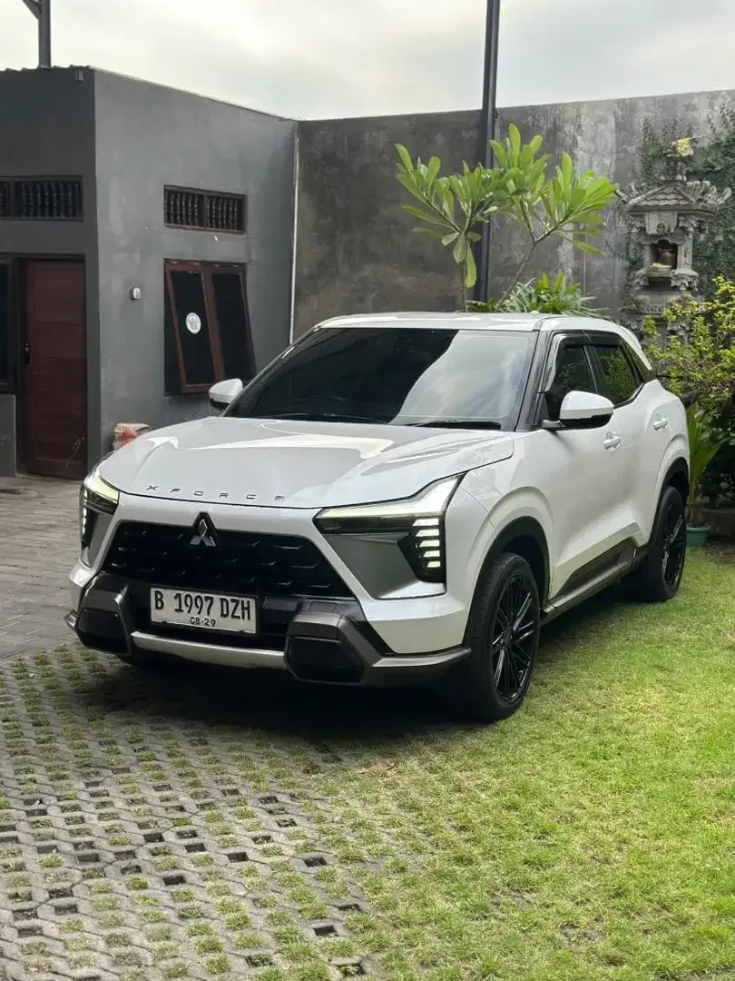 XFORCE ULTIMATE 2024 MATIC LOW KM TERIMA DK - Image 2 of 10