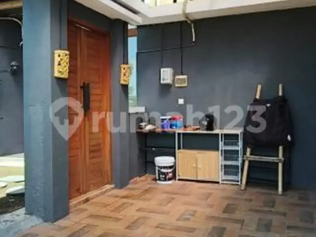 Hunian Modern Minimalis Eksklusif di Tengah Kota Siap Huni - Image 3 of 5