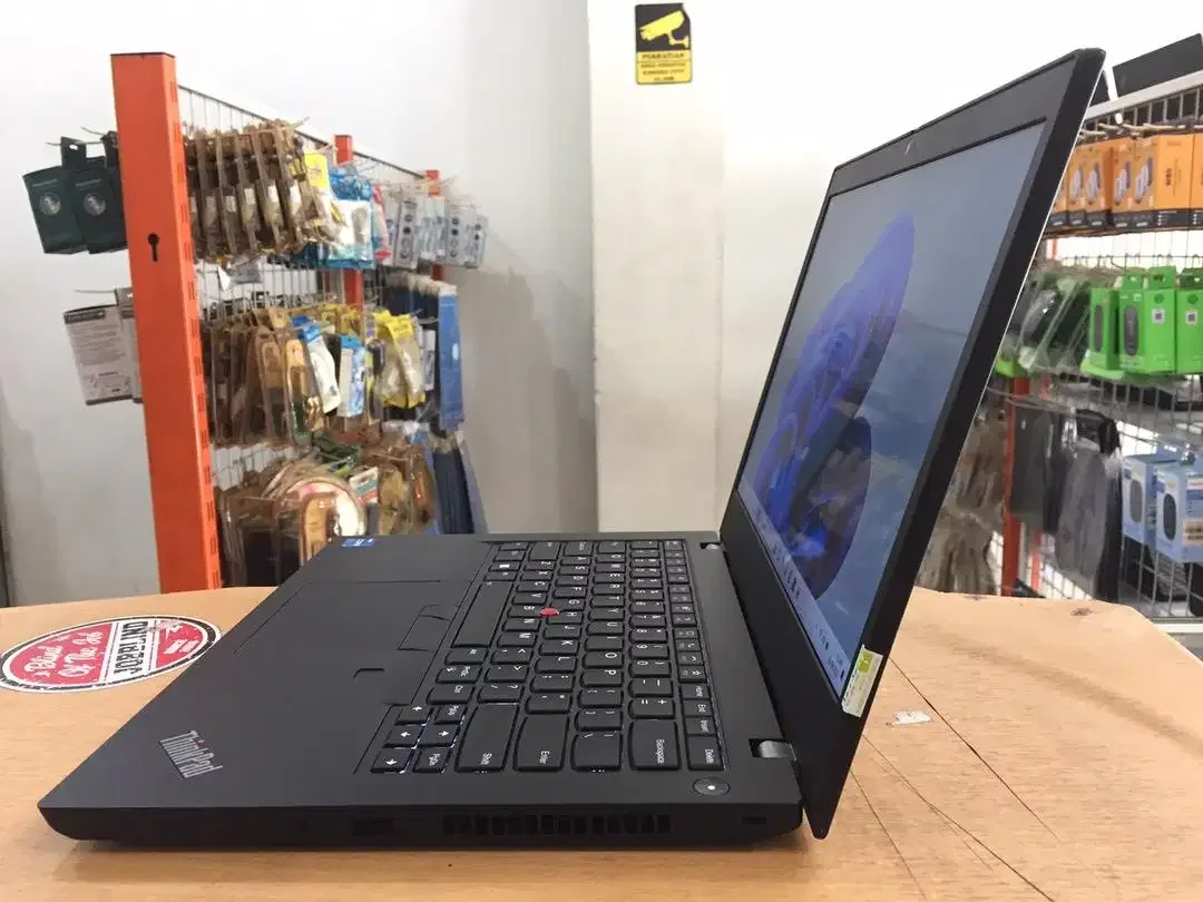 Lenovo ThinkPad L14 Core i7Gen11 Ram 16GB SSD 256GB Touchscren Mulus - Image 5 of 10