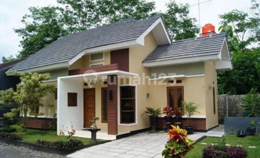 Rumah Minimalis Lokasi Strategis di Kerobokan - Image 2 of 4