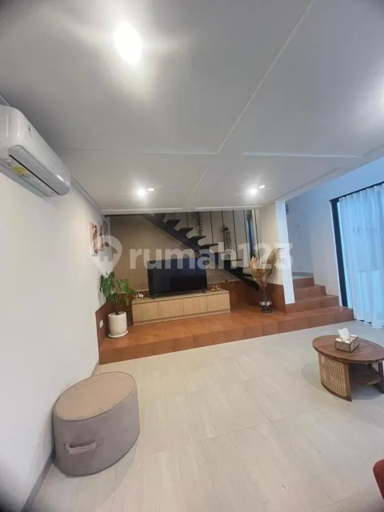 Tropical Villa In Kedampang Kerobokan - Image 3 of 4