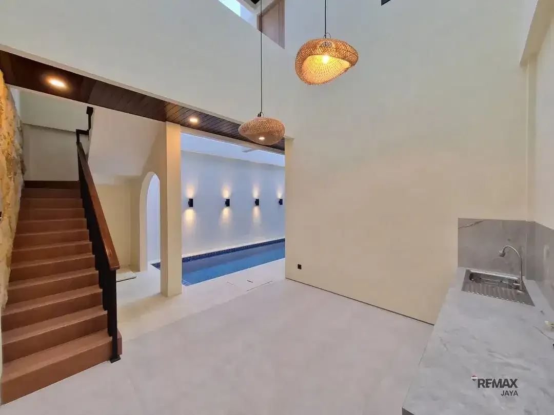 Villa 2 Lantai + Rooftop Ocean View Dijual, di Dharmawangsa Nusa Dua - Image 5 of 10