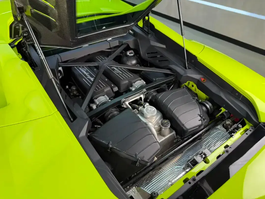 LAMBORGHINI HURACÁN TECNICA VERDE SCANDAL LP640-2 2025 - Image 9 of 10