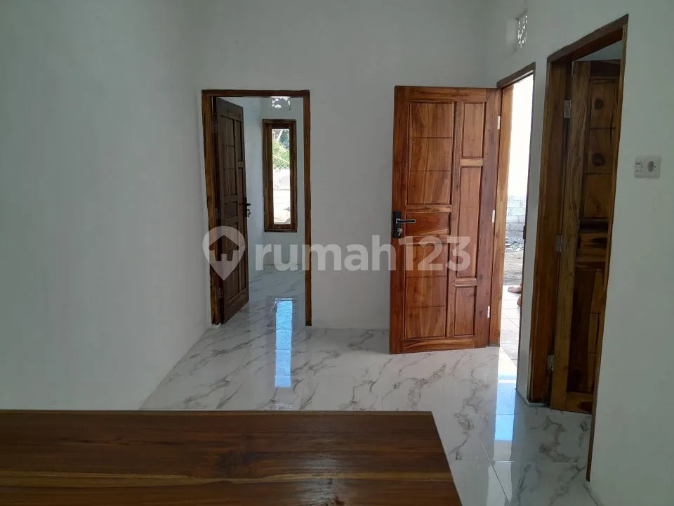 Dikontrakkan Rumahlokasi Telaga Ayu Kedonganan, Lingkungan Villa - Image 1 of 4