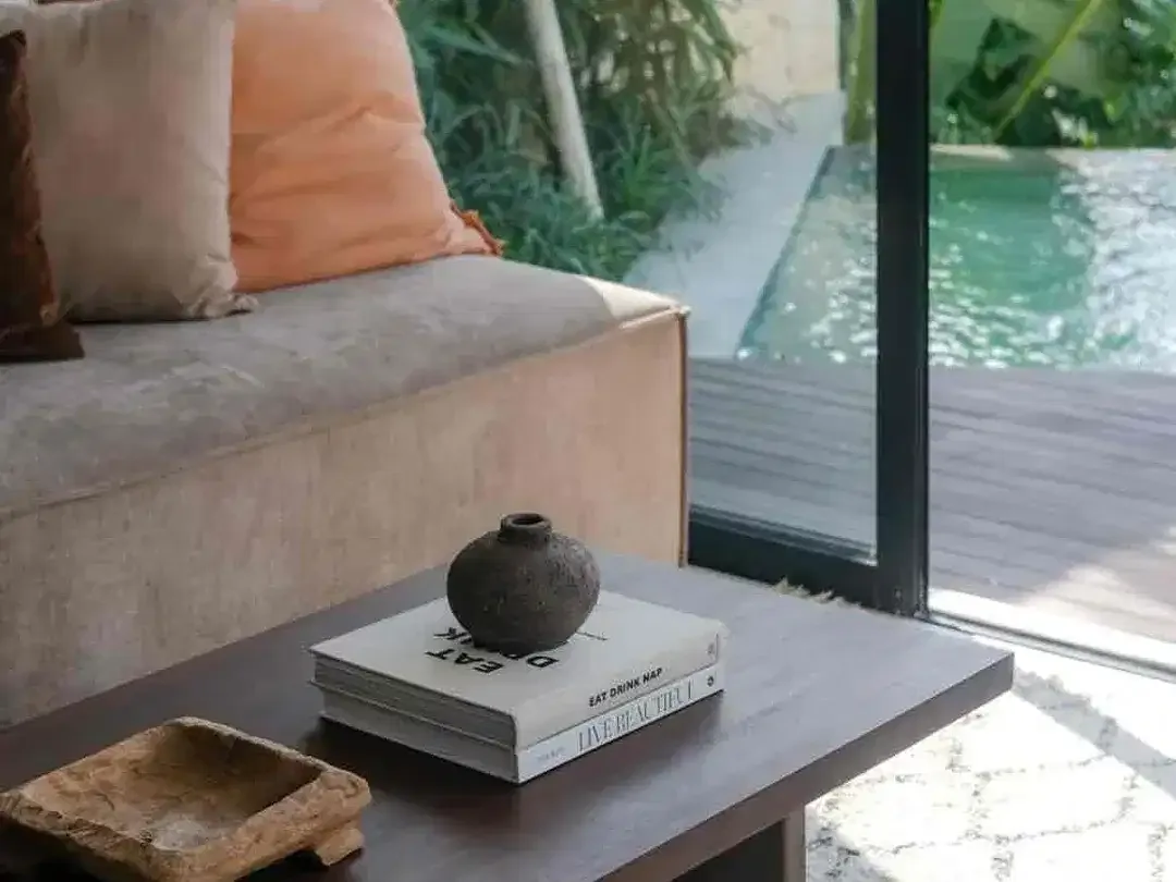 LUXURY MODERN VILLA FOR SALE IN NYANYI FOR SALE FREEHOLD - Image 2 of 10