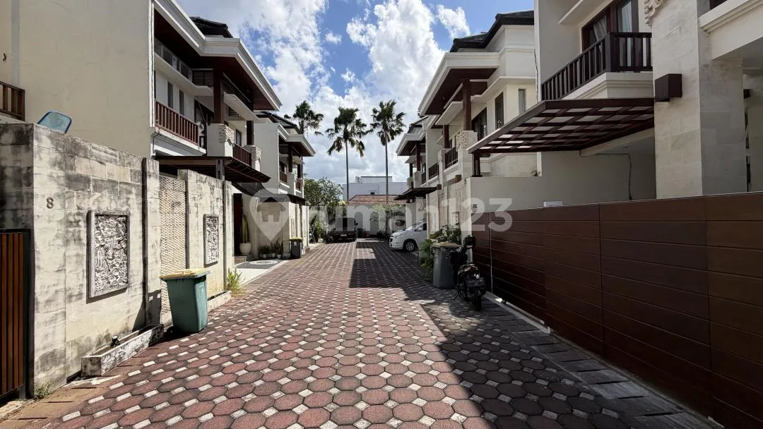 Cozy Villa 3 Bedrooms In One Gate Cluster Close To Sanur Beach - Image 4 of 4