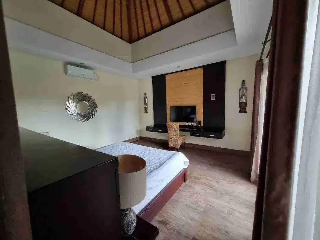 Harga Turun, Villa Hook 3BR Full Furnished Berawa Canggu - Image 2 of 7