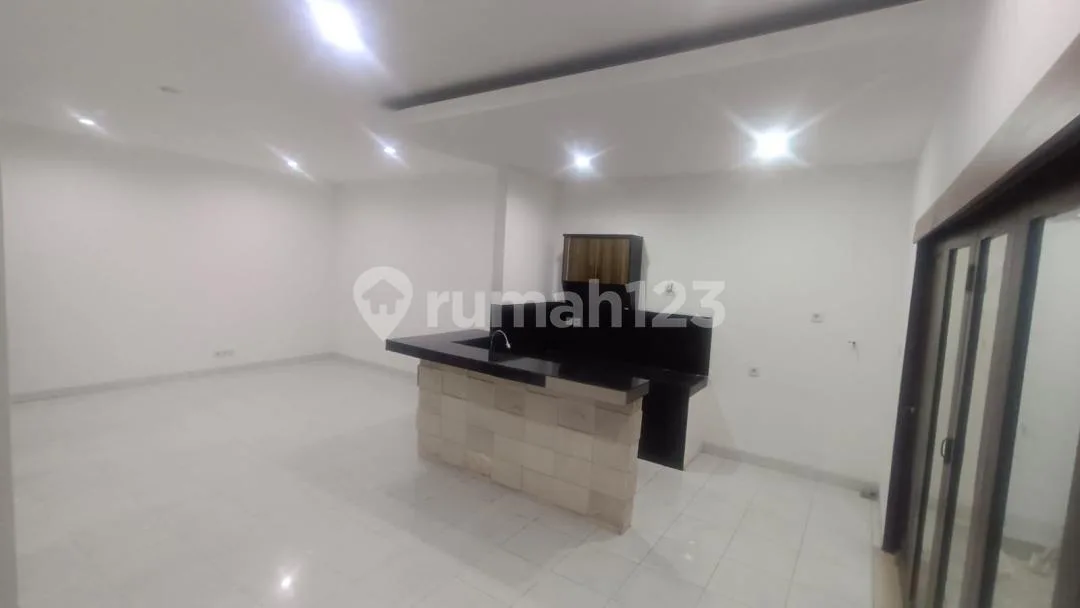 Disewakan Rumah di Jalan Tukad Balian Renon - Image 2 of 4